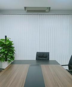 Mẫu r&egrave;m văn ph&ograve;ng 04