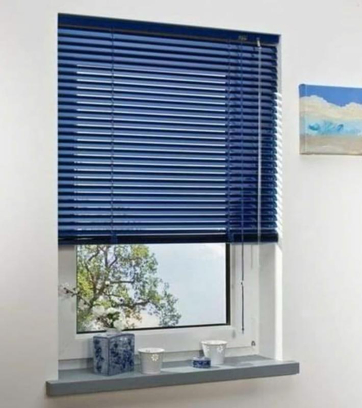 Mẫu r&egrave;m văn ph&ograve;ng 03