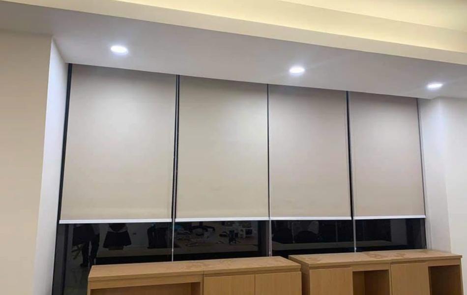 Mẫu r&egrave;m văn ph&ograve;ng 02